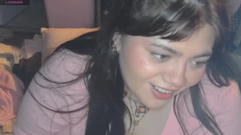 Snapshot of viennavisabelle chatting on December 23, 2025, 7:28 am viennavisabelle online show from December 23, 2025, 7:28 am