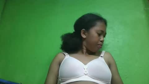 Snapshot of vierge28430 chatting on April 22, 2026, 2:58 am vierge28430 online show from April 22, 2026, 2:58 am