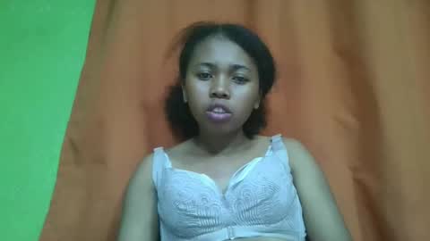 Snapshot of vierge28430 chatting on April 24, 2026, 2:41 pm vierge28430 online show from April 24, 2026, 2:41 pm
