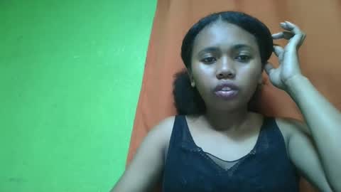 Snapshot of vierge28430 chatting on May 13, 2026, 6:00 am vierge28430 online show from May 13, 2026, 6:00 am