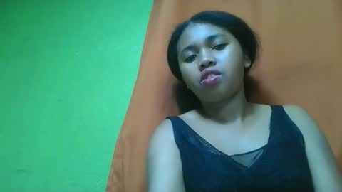Snapshot of vierge28430 chatting on May 17, 2026, 6:48 pm vierge28430 online show from May 17, 2026, 6:48 pm