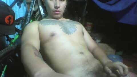 Snapshot of viernes1010 chatting on January 17, 2025, 12:42 pm viernes1010 online show from January 17, 2025, 12:42 pm