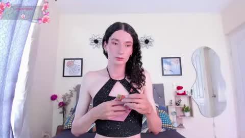 Violet online show from July 6, 2026, 3:03 pm
