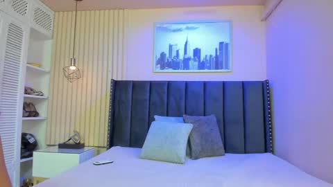 Snapshot of viiolett_lee chatting on November 18, 2025, 8:46 pm Viiolett online show from November 18, 2025, 8:46 pm