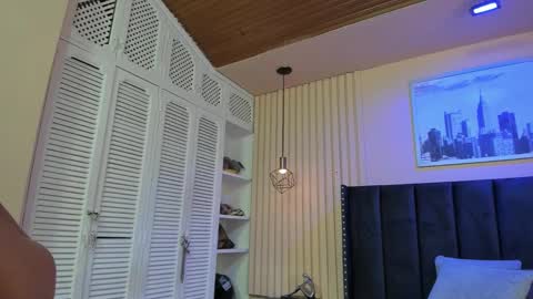 Snapshot of viiolett_lee chatting on November 19, 2025, 9:26 pm Viiolett online show from November 19, 2025, 9:26 pm