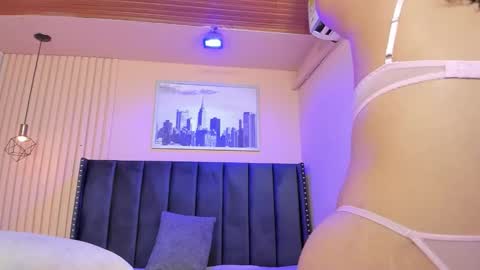 Snapshot of viiolett_lee chatting on January 10, 2026, 7:48 pm Viiolett online show from January 10, 2026, 7:48 pm