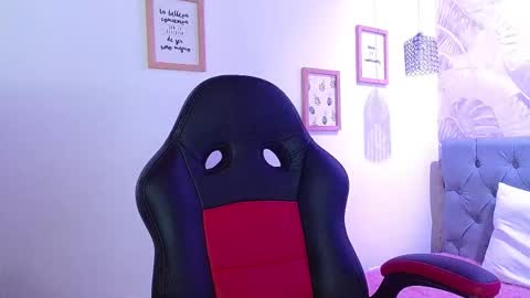 viioleta online show from March 5, 2025, 12:22 pm