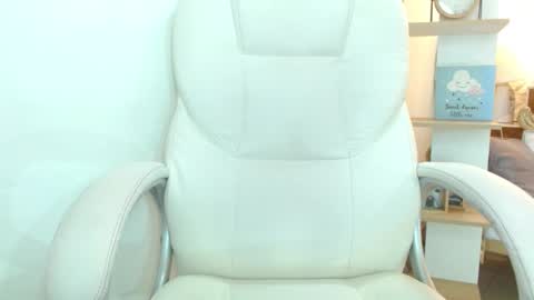 viioleta online show from January 19, 2026, 12:42 pm