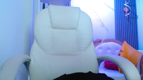 viioleta online show from March 4, 2026, 7:31 pm