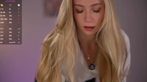 Snapshot of vika54784 chatting on December 1, 2025, 1:21 am vika54784 online show from December 1, 2025, 1:21 am