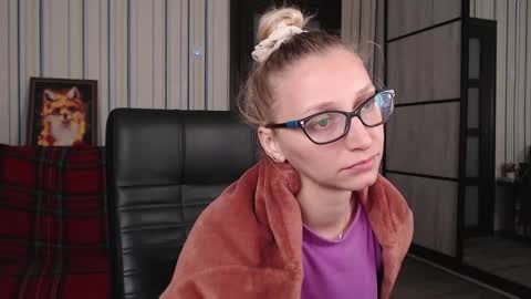 Snapshot of vikaericka chatting on September 26, 2025, 1:31 am Vika online show from September 26, 2025, 1:31 am