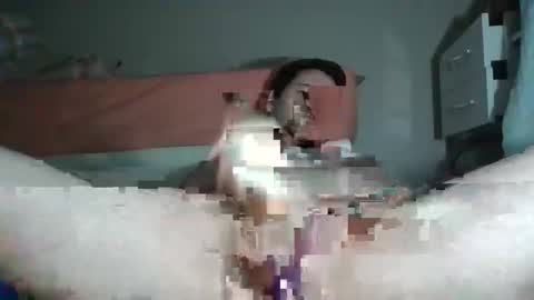 Snapshot of vikbika2 chatting on January 12, 2025, 5:24 am Tom reunz online show from January 12, 2025, 5:24 am