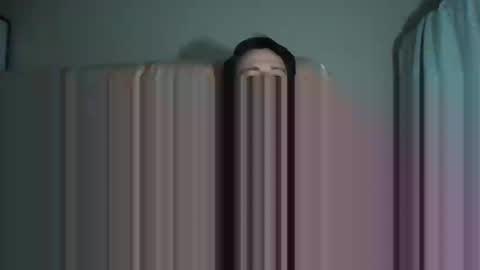 Snapshot of vikbika2 chatting on January 16, 2025, 7:20 pm Tom reunz online show from January 16, 2025, 7:20 pm