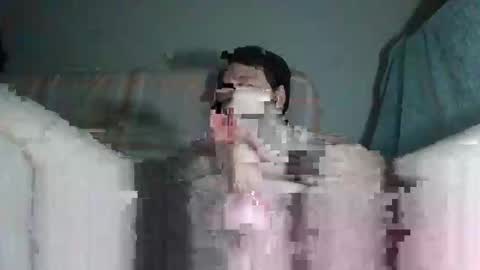 Snapshot of vikbika2 chatting on February 10, 2025, 7:17 pm Tom reunz online show from February 10, 2025, 7:17 pm