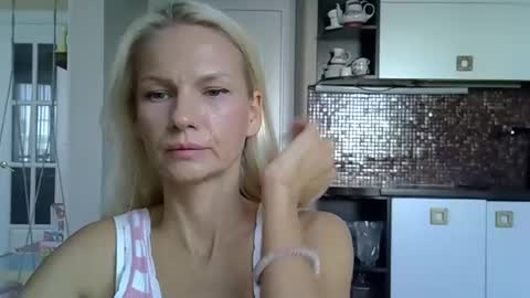 Snapshot of viki_loun5 chatting on October 7, 2025, 7:49 am viki_loun5 online show from October 7, 2025, 7:49 am