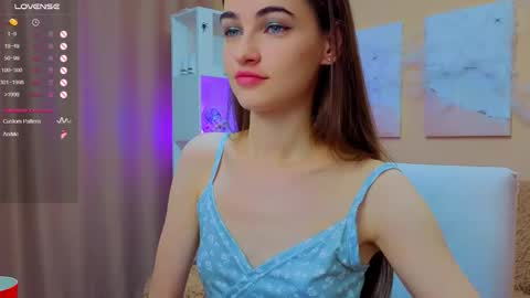 vikiberry online show from November 8, 2025, 5:51 am