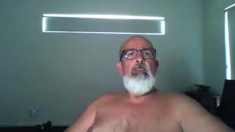 Snapshot of viking666aaa chatting on February 19, 2026, 3:24 am Viking666 here to play not to pay ladies online show from February 19, 2026, 3:24 am