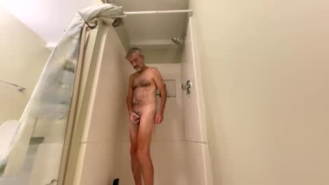 Snapshot of viking6man chatting on January 1, 2025, 12:44 pm Richard Flasher online show from January 1, 2025, 12:44 pm