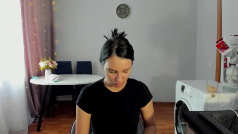 Snapshot of vikipop chatting on March 19, 2026, 5:55 am vikipop online show from March 19, 2026, 5:55 am