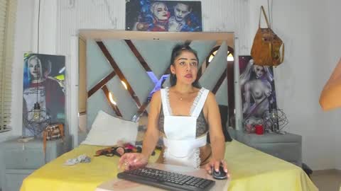 Snapshot of vikitomson chatting on January 9, 2025, 4:28 pm vikiTomson online show from January 9, 2025, 4:28 pm