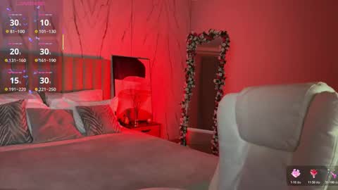 Snapshot of vikky_moon chatting on December 19, 2025, 1:12 am Vikky online show from December 19, 2025, 1:12 am