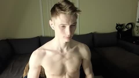 Snapshot of viksons chatting on November 28, 2025, 3:47 pm Max online show from November 28, 2025, 3:47 pm