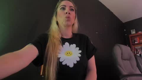 Viktoria online show from March 10, 2025, 10:34 pm