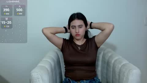 Snapshot of vikysexy28 chatting on March 7, 2025, 4:46 am vikysexy28 online show from March 7, 2025, 4:46 am