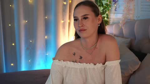 Snapshot of vimilka chatting on April 15, 2026, 12:34 pm Vi online show from April 15, 2026, 12:34 pm
