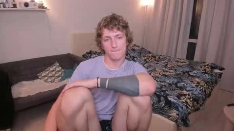 Dimoooooon online show from October 17, 2025, 9:28 pm