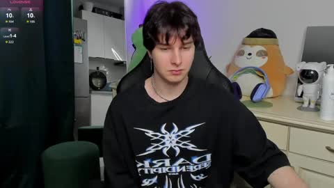 Vincent Strong online show from April 12, 2026, 9:36 am