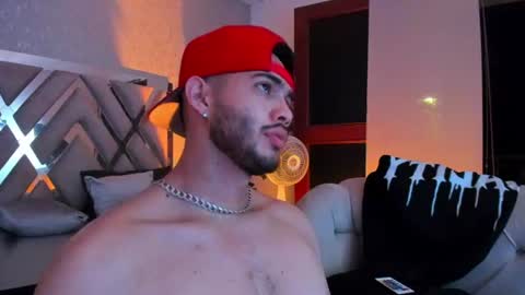 Snapshot of vincentblack_ chatting on July 8, 2026, 4:28 am Vincent online show from July 8, 2026, 4:28 am