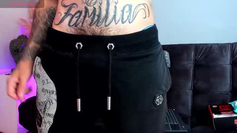 Snapshot of vincentsartori chatting on October 26, 2025, 4:46 pm Vincent Sartori online show from October 26, 2025, 4:46 pm