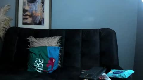 Snapshot of vincentsartori chatting on October 28, 2025, 6:17 am Vincent Sartori online show from October 28, 2025, 6:17 am