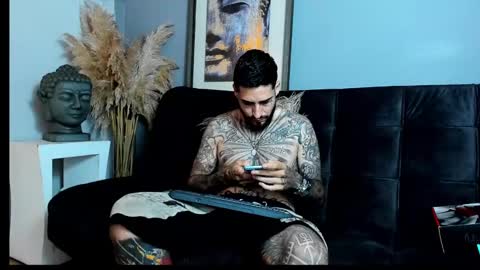 Snapshot of vincentsartori chatting on October 30, 2025, 1:12 pm Vincent Sartori online show from October 30, 2025, 1:12 pm