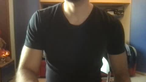 Snapshot of vincenzosicyli chatting on November 5, 2025, 10:48 am vic online show from November 5, 2025, 10:48 am