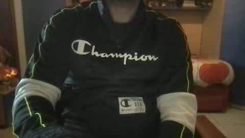 Snapshot of vincenzosicyli chatting on November 10, 2025, 2:05 pm vic online show from November 10, 2025, 2:05 pm