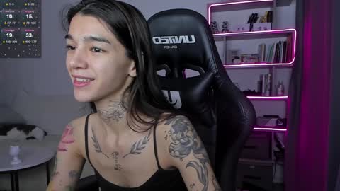 vinkitinkii online show from December 2, 2024, 7:58 am