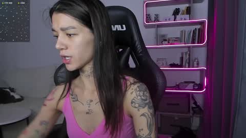 vinkitinkii online show from December 4, 2024, 9:07 am