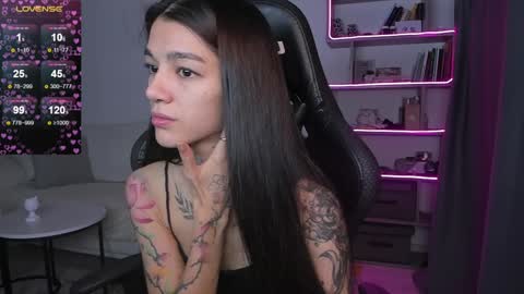 vinkitinkii online show from December 25, 2024, 7:24 am