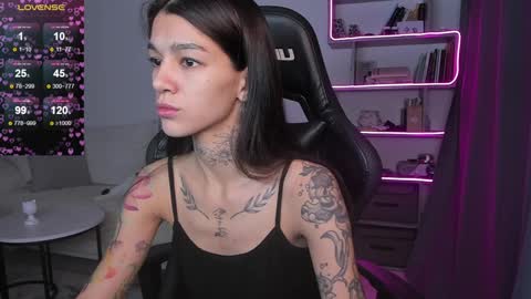 vinkitinkii online show from December 26, 2024, 7:03 am