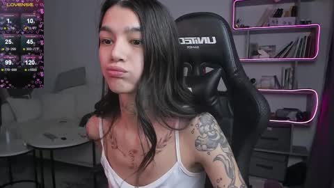 vinkitinkii online show from February 17, 2025, 9:46 am