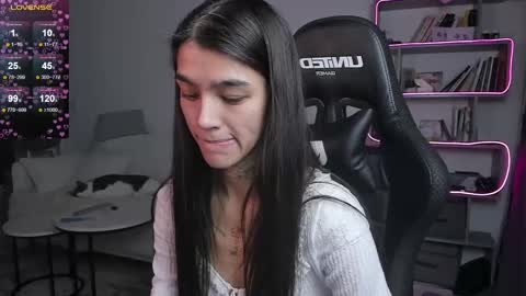 vinkitinkii online show from February 19, 2025, 9:39 am