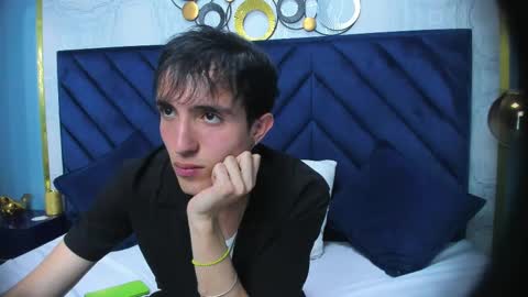 vinniematte online show from February 7, 2025, 4:27 am