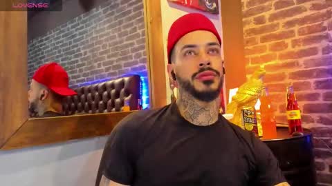 Snapshot of vinzenzrizzo chatting on February 6, 2026, 5:12 am ---Vinzen--- online show from February 6, 2026, 5:12 am