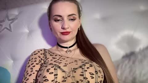 Snapshot of viola_1 chatting on January 25, 2025, 4:57 pm Funny girl online show from January 25, 2025, 4:57 pm