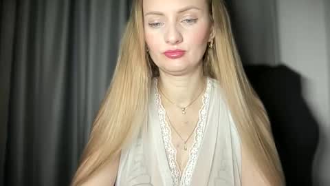 Snapshot of viola_1 chatting on January 31, 2025, 7:07 am Funny girl online show from January 31, 2025, 7:07 am