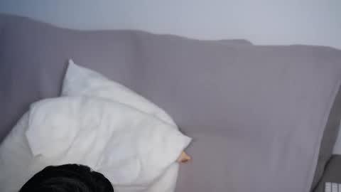 Snapshot of viola_beck chatting on March 9, 2025, 4:55 pm Vio online show from March 9, 2025, 4:55 pm