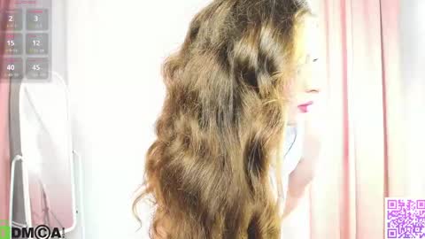 Snapshot of viola_wilson chatting on May 3, 2026, 1:00 am Viola online show from May 3, 2026, 1:00 am