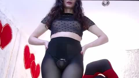 Snapshot of violeet4u chatting on January 19, 2025, 5:07 pm Mistress V. online show from January 19, 2025, 5:07 pm